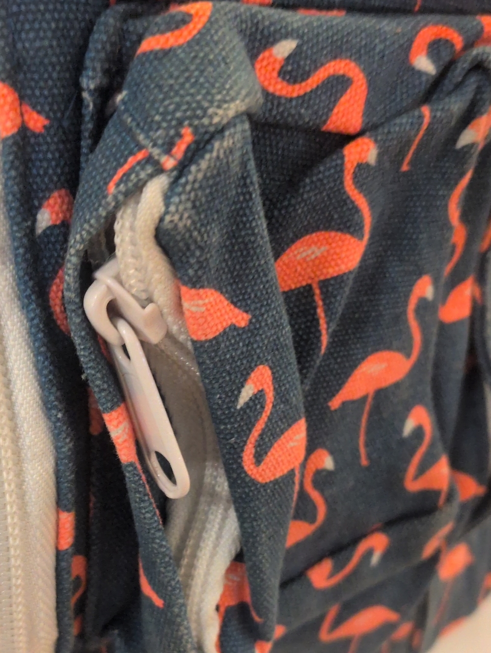 Kavu Flamingo Bag - Picture 3 of 14